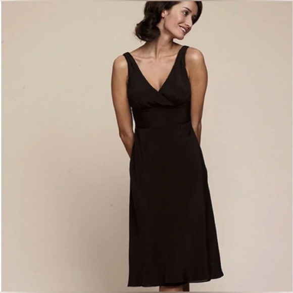 J. Crew Dresses & Skirts - J Crew Sophia Silk V-Neck Sleeveless Midi Dress - Black size 12P NWT